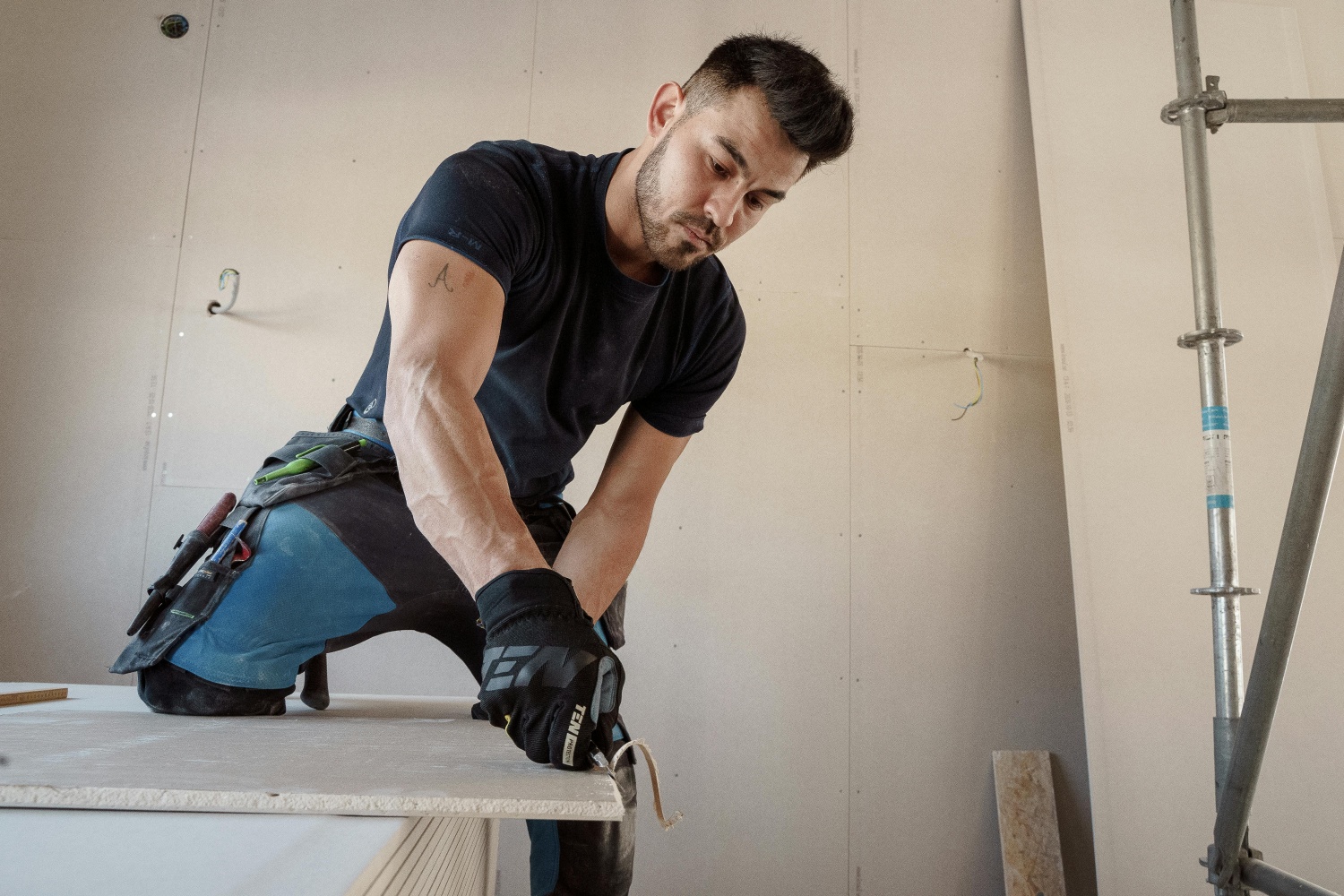 A Step-by-Step Guide to DIY Drywall Installation | Construction Times